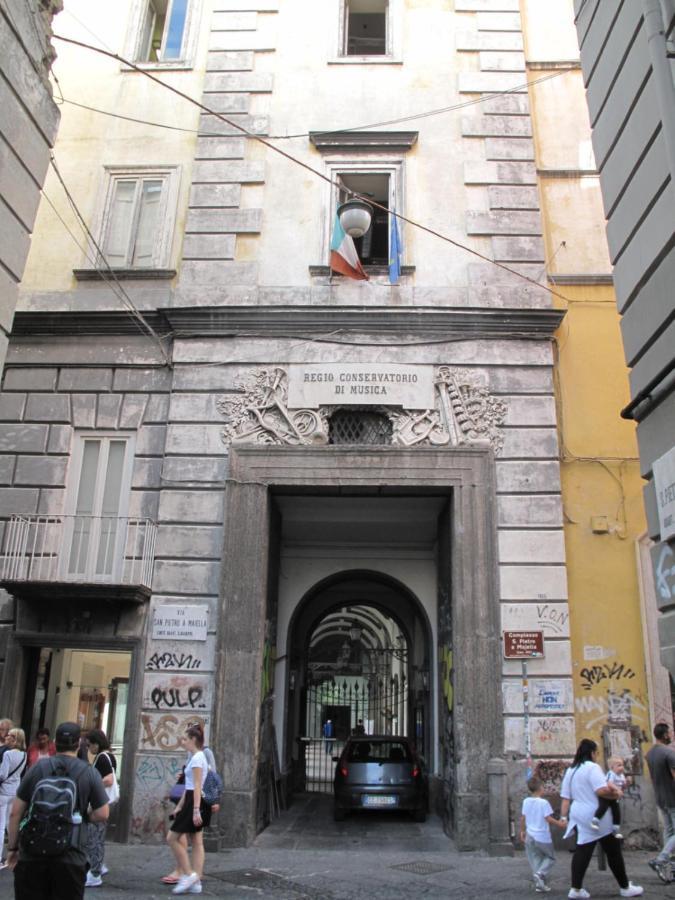 I Dioscuri Bed & Breakfast Napoli Bagian luar foto